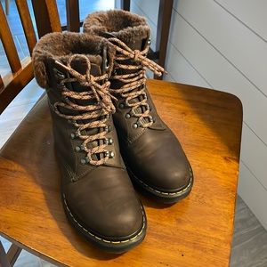 Dr. Martens 1460 Serena Brown with faux fur collar Size 10